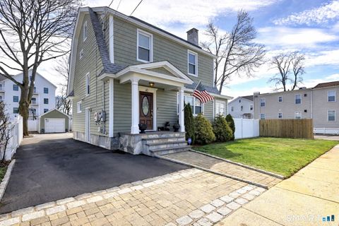 Photo of 40 Yale Street, Stratford, CT 06615 (MLS # 24164809)