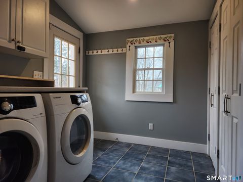 Tiny photo for 10 Washington Avenue, Danbury, CT 06810 (MLS # 24144827)