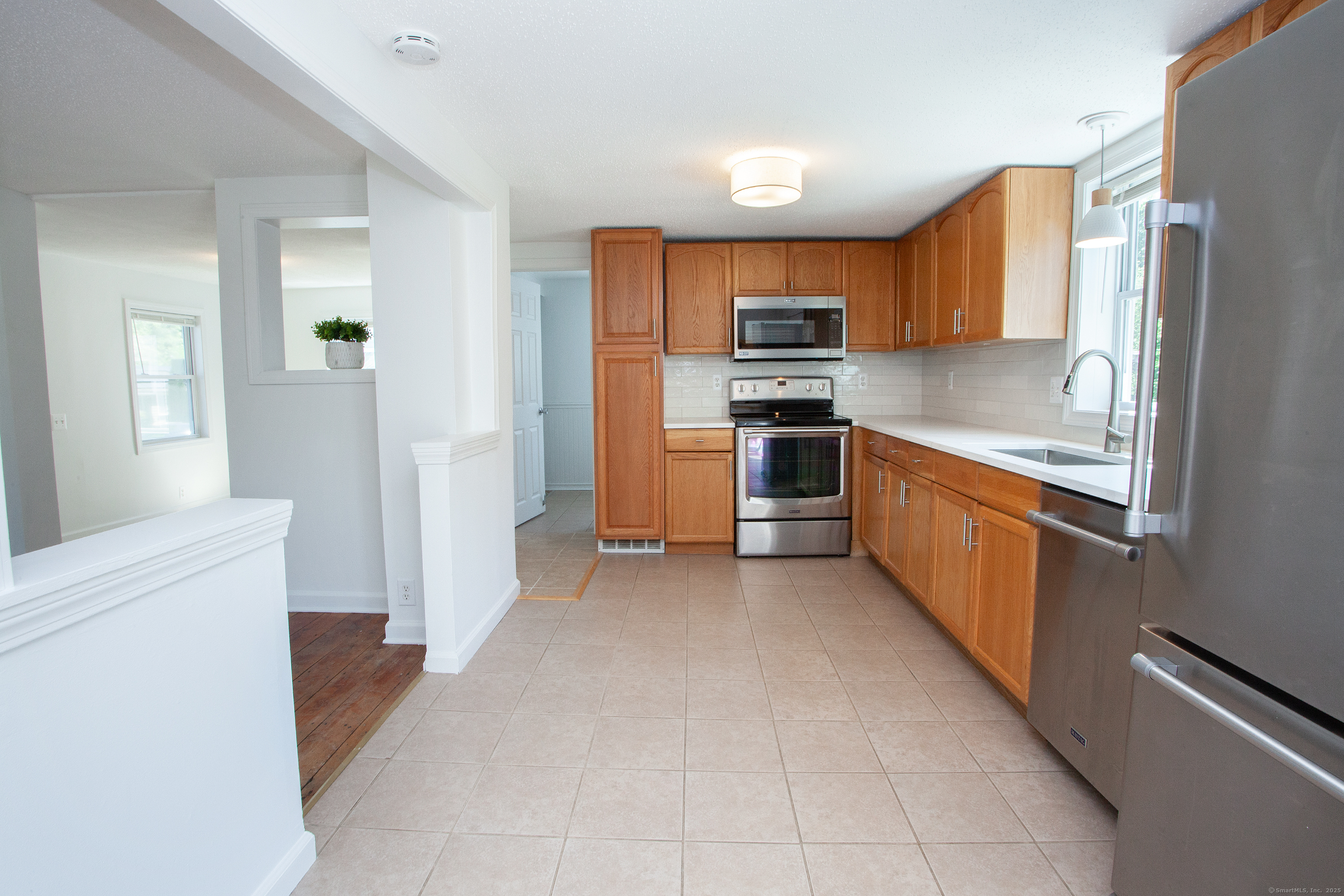 39 Cottage Street, New Hartford, Connecticut image 14