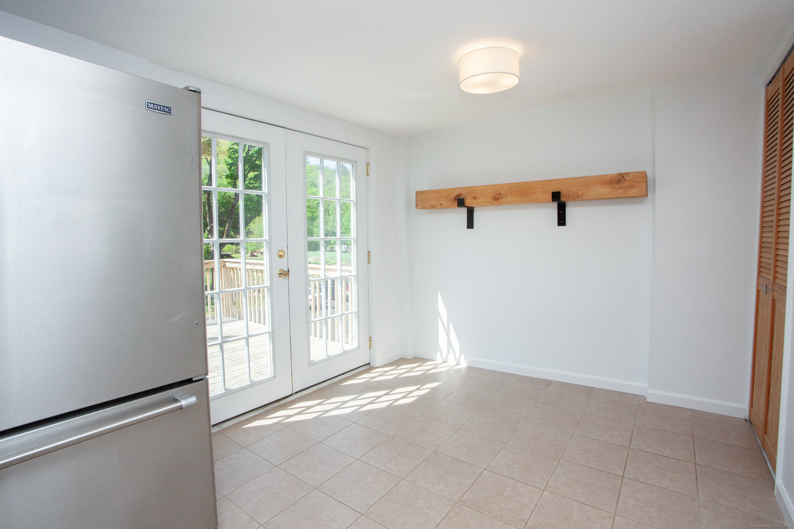 39 Cottage Street, New Hartford, Connecticut image 8