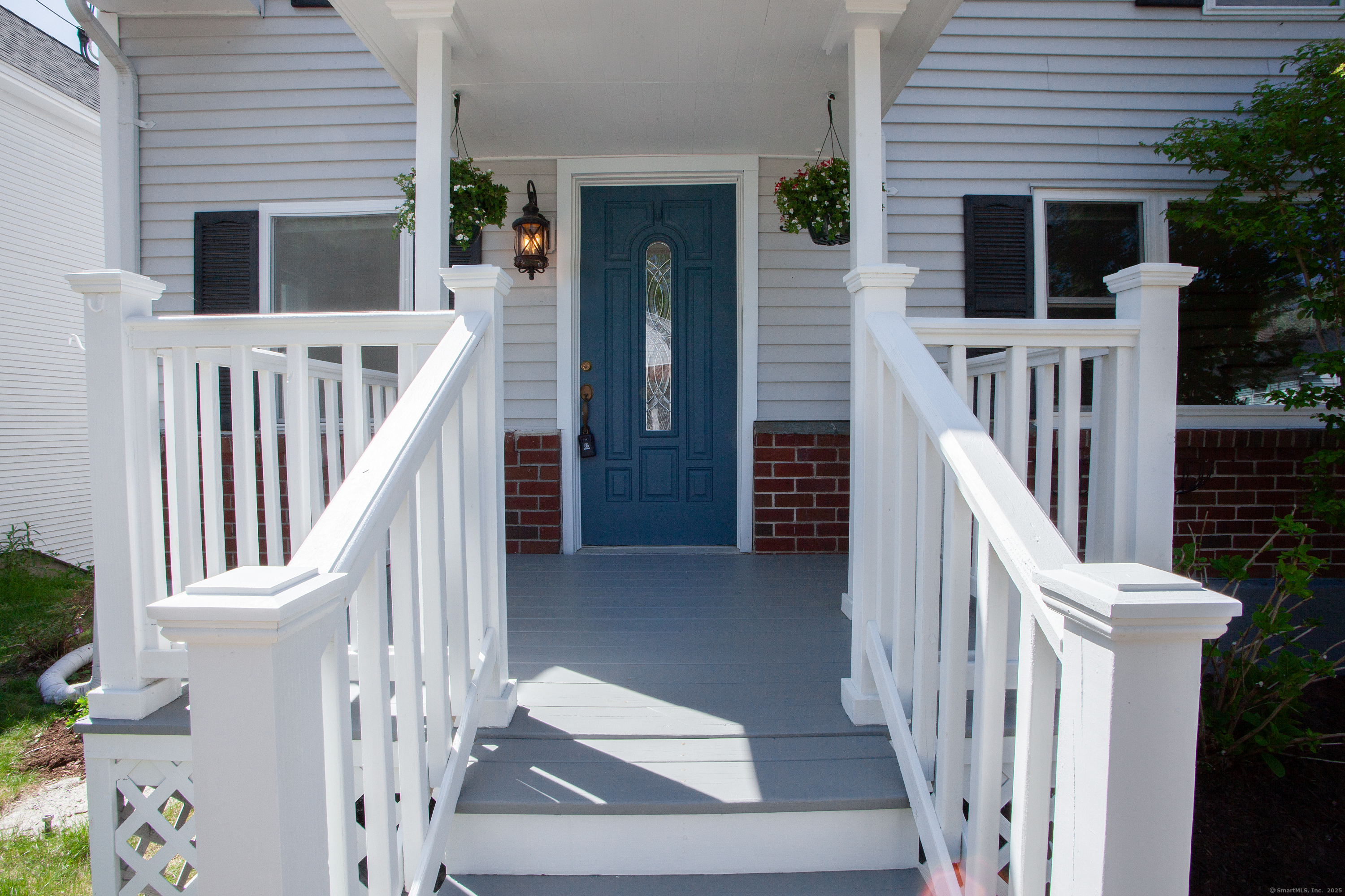 39 Cottage Street, New Hartford, Connecticut image 2