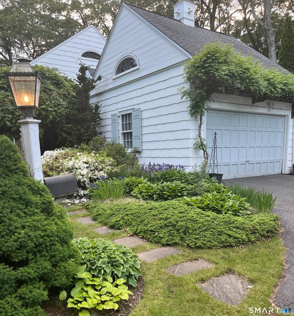 Photo of 200 Jackman Avenue, Fairfield, CT 06825 (MLS # 24159785)