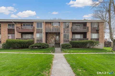 Photo of 333 Vincellette Street #60, Bridgeport, CT 06606 (MLS # 24187104)