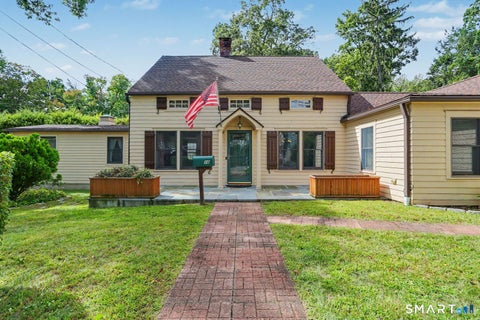 Photo of 10 Hillwood Place, Norwalk, CT 06850 (MLS # 24209131)
