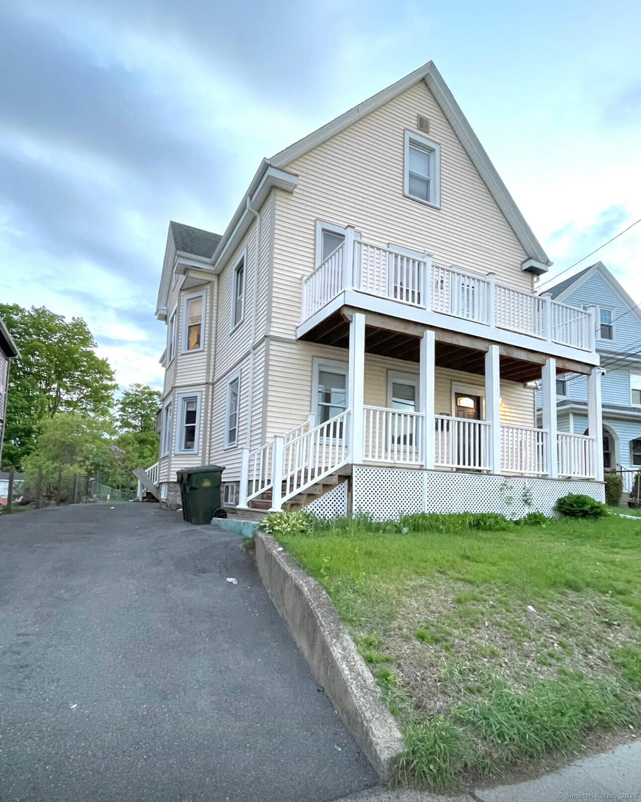 Rental Property at Colman Street, New London, Connecticut - Bedrooms: 3 
Bathrooms: 1 
Rooms: 6  - $1,850 MO.