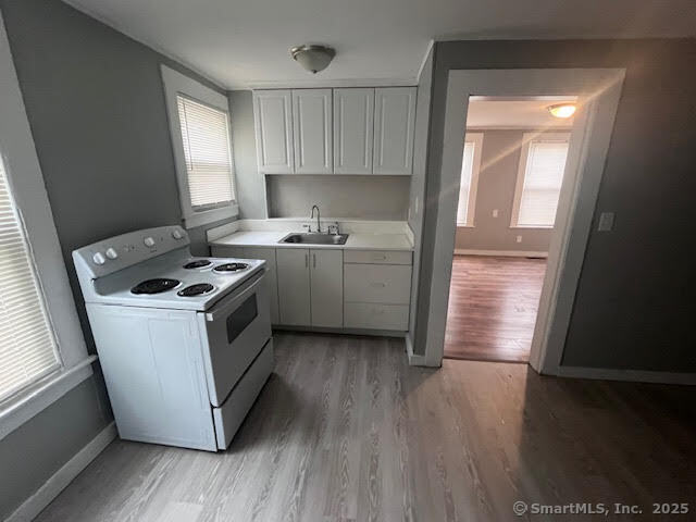 Meriden, Connecticut 06451, United States, 3 Bedrooms Bedrooms, ,1 BathroomBathrooms,Residential,Active,141140