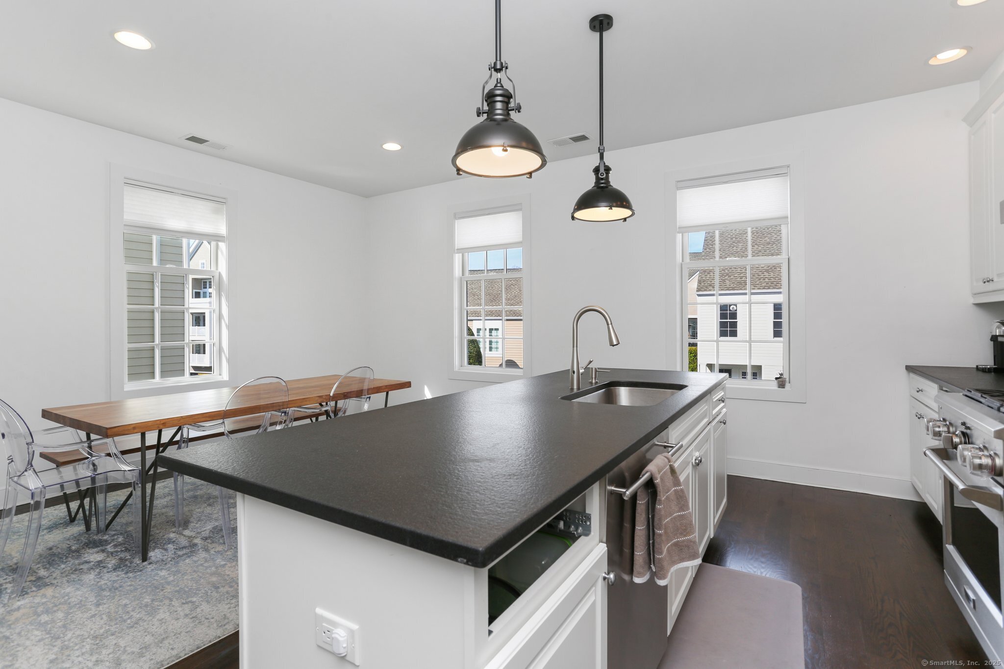 77 Havemeyer Lane #107, Stamford, Connecticut image 6