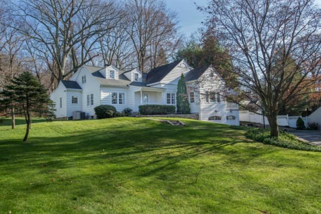 Photo 1 of 201 Weed Street, New Canaan, Connecticut, $1,315,000, Web #: 99092070