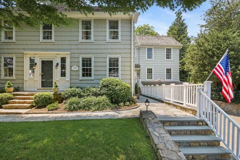 Photo of 216 Hillspoint Road, Westport, CT 06880 (MLS # 24133642)