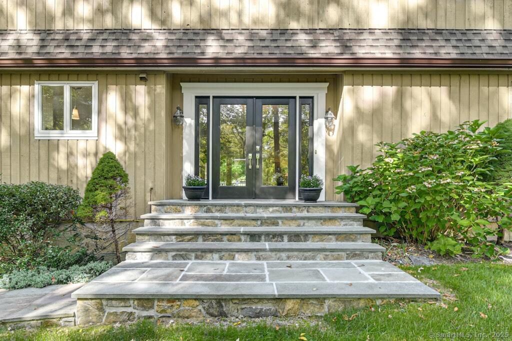Photo of 63 Lounsbury Road, Ridgefield, CT 06877 (MLS # 24133165)