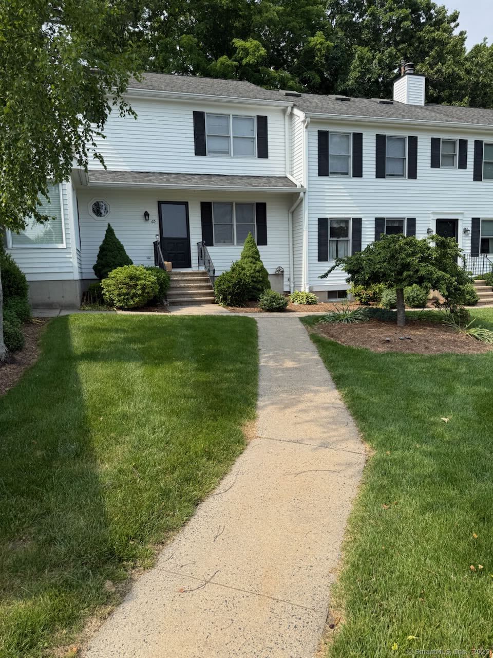 Rental Property at Thomaston Road 65, Watertown, Connecticut - Bedrooms: 2 
Bathrooms: 3 
Rooms: 4  - $2,700 MO.