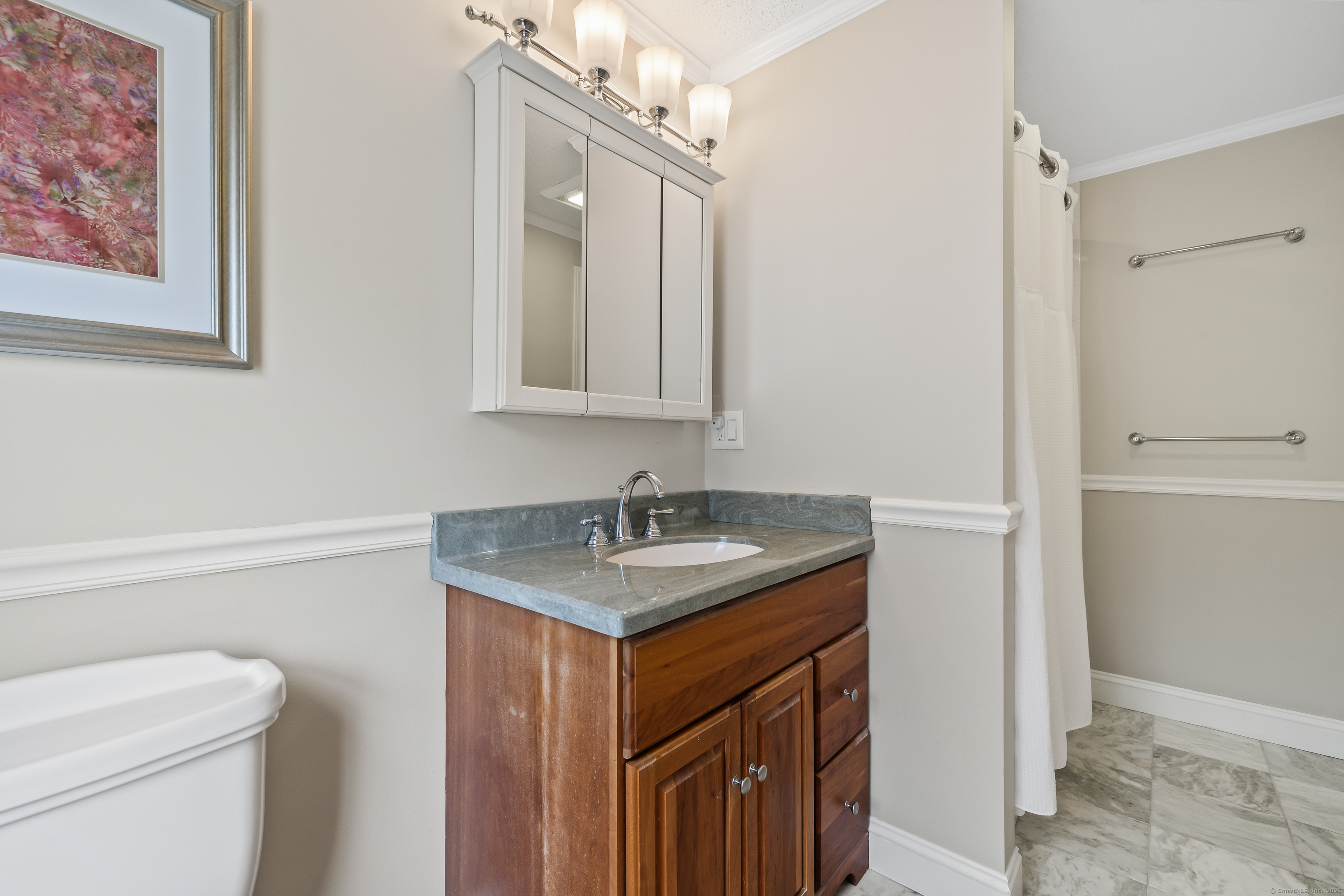 West Hartford, Connecticut 06119, United States, 4 Bedrooms Bedrooms, ,3 BathroomsBathrooms,Residential,Active,178392