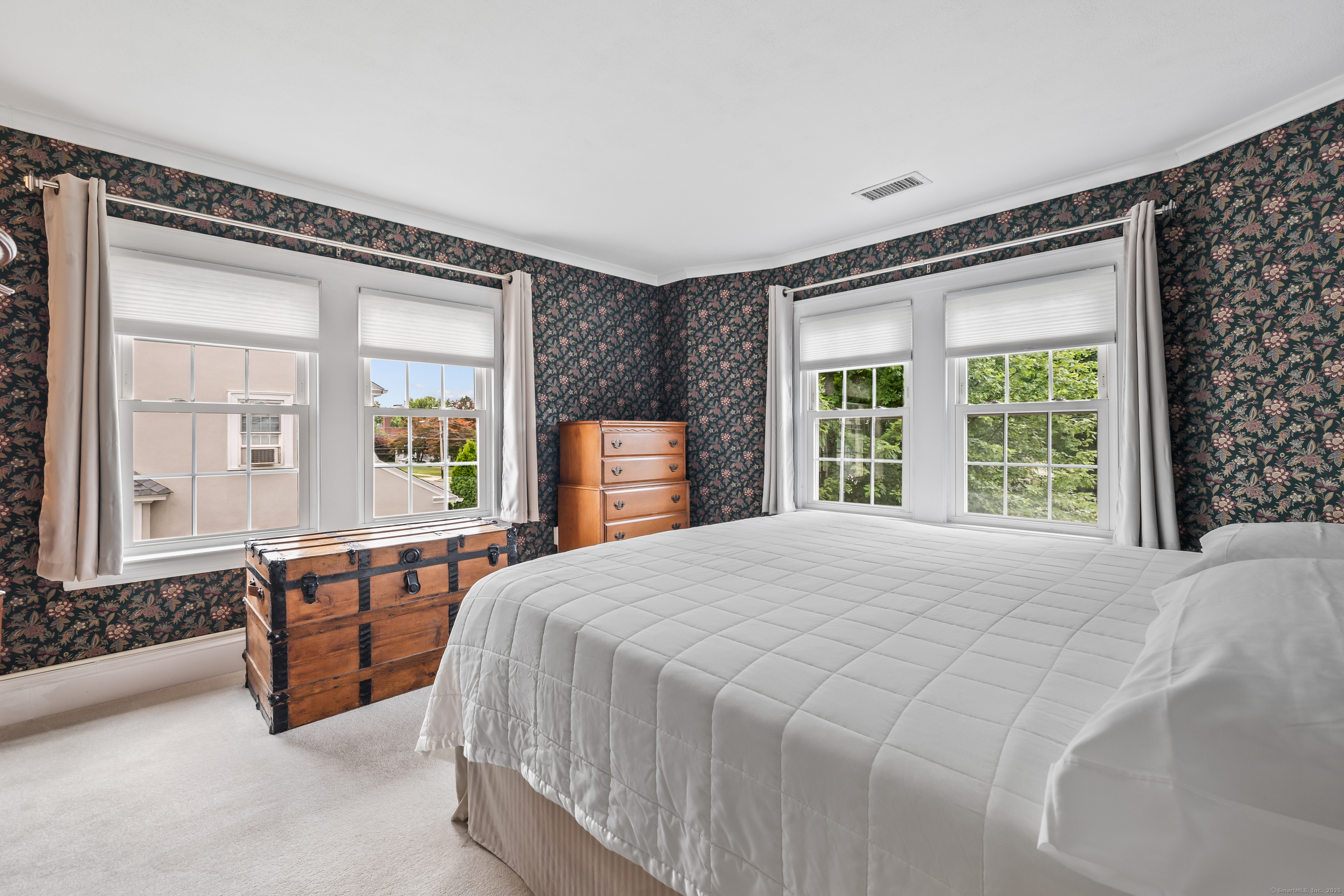 West Hartford, Connecticut 06119, United States, 4 Bedrooms Bedrooms, ,3 BathroomsBathrooms,Residential,Active,178392