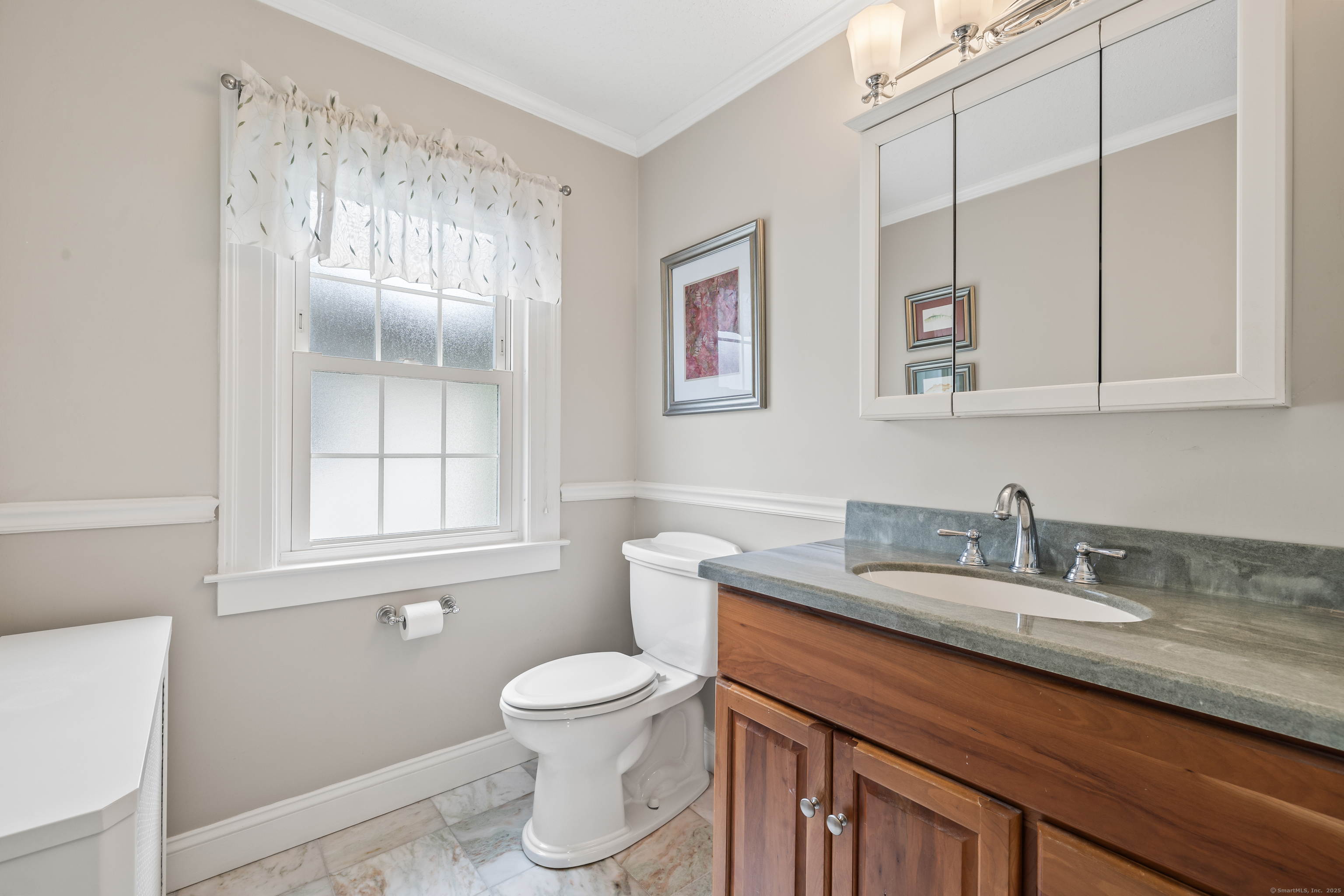 West Hartford, Connecticut 06119, United States, 4 Bedrooms Bedrooms, ,3 BathroomsBathrooms,Residential,Active,178392