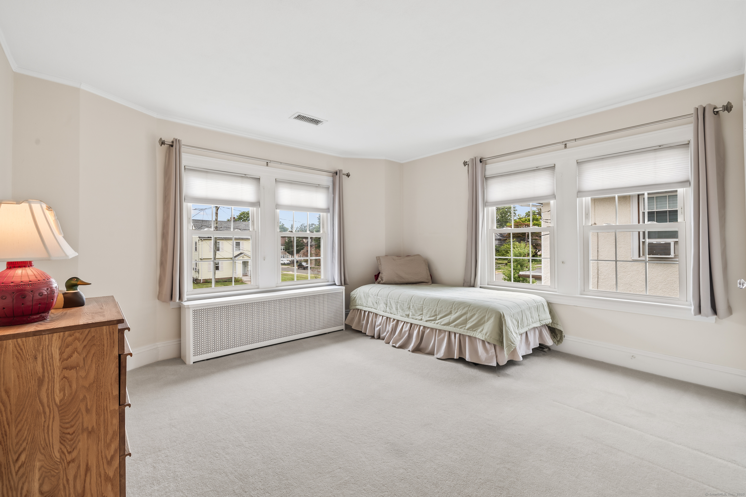 West Hartford, Connecticut 06119, United States, 4 Bedrooms Bedrooms, ,3 BathroomsBathrooms,Residential,Active,178392