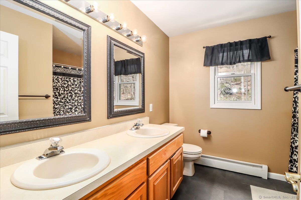 129A Hanover Road, Newtown, Connecticut image 27