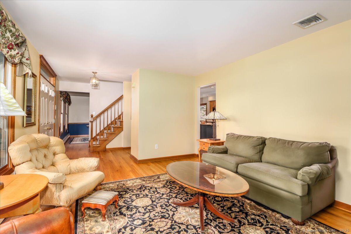 129A Hanover Road, Newtown, Connecticut image 5