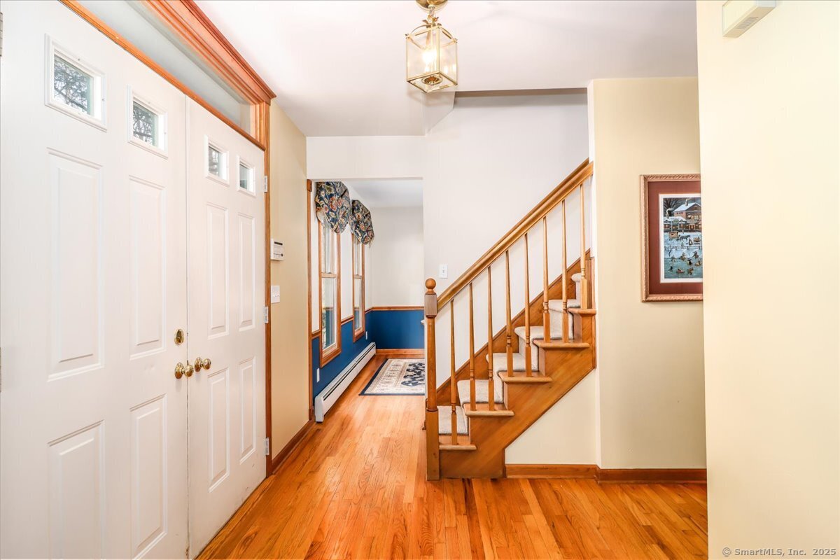 129A Hanover Road, Newtown, Connecticut image 3