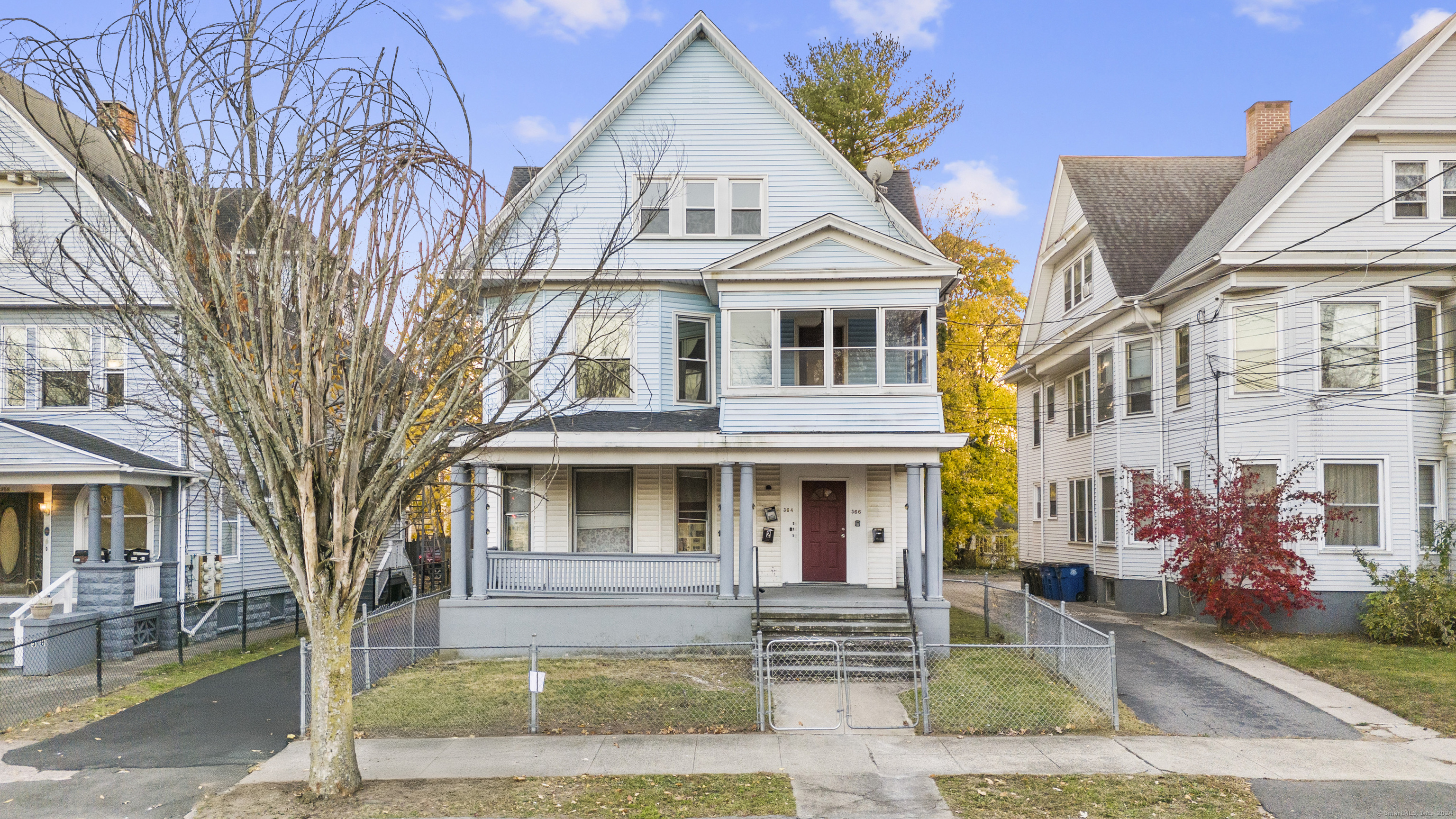 Rental Property at 364 Edgewood Avenue 3, New Haven, Connecticut - Bedrooms: 2 
Bathrooms: 1 
Rooms: 4  - $1,850 MO.