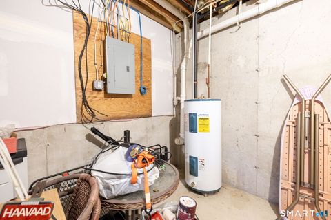 Tiny photo for 240 Wesley Street #APT 4, Waterbury, CT 06708 (MLS # 24146036)