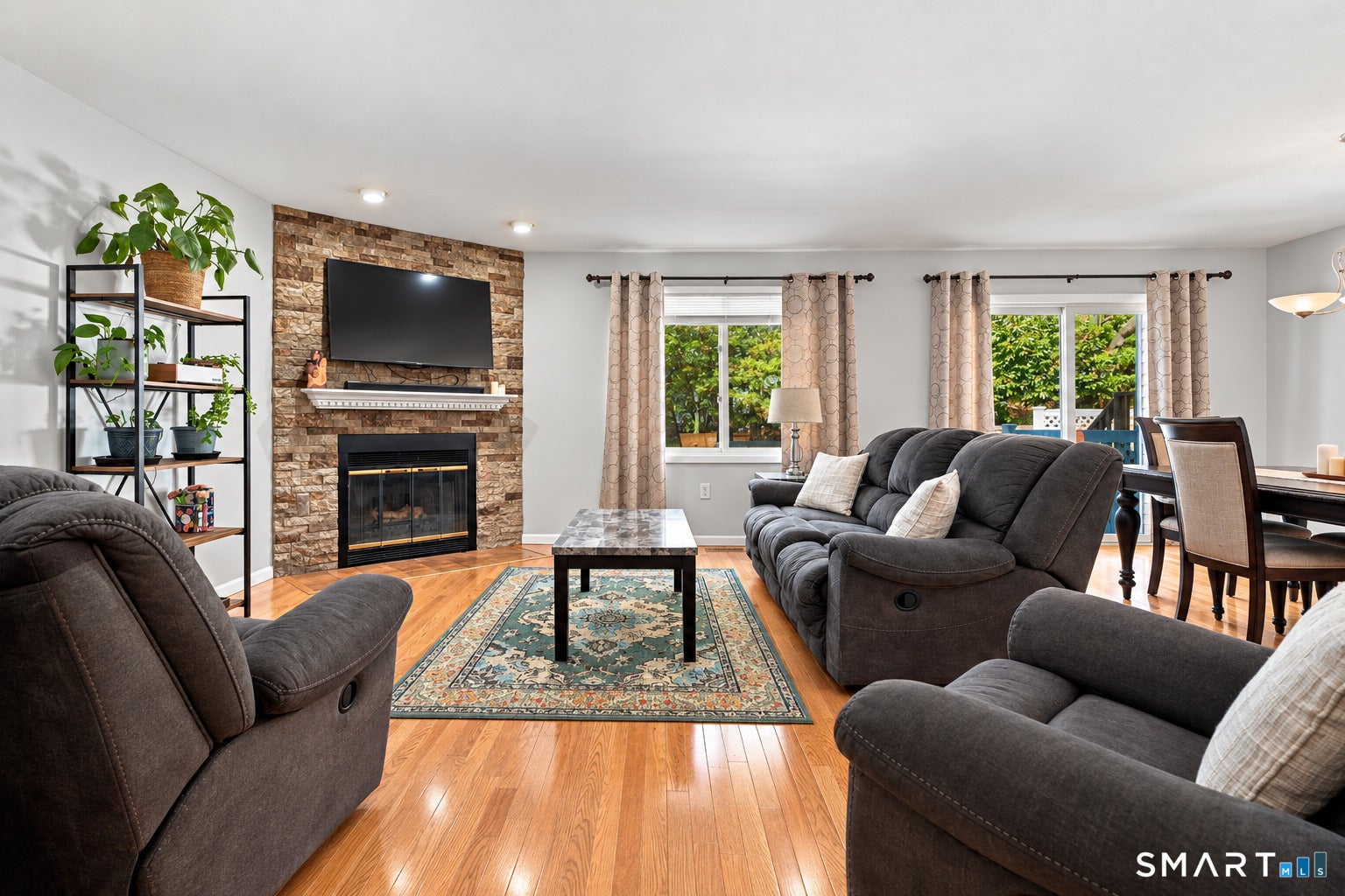 203 Greens Farm Road 203