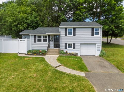 Homes For Sale - 6 Glenford Drive<br/> Waterbury, CT 06708