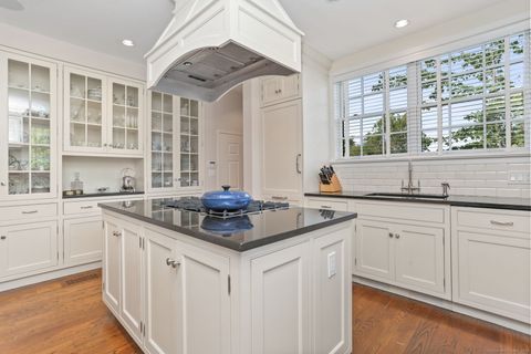 Tiny photo for 2 Elmwood Drive #2, Fairfield, CT 06890 (MLS # 24150747)