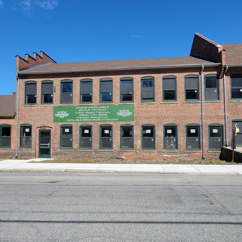 32 Lake Street Winchester CT 06098