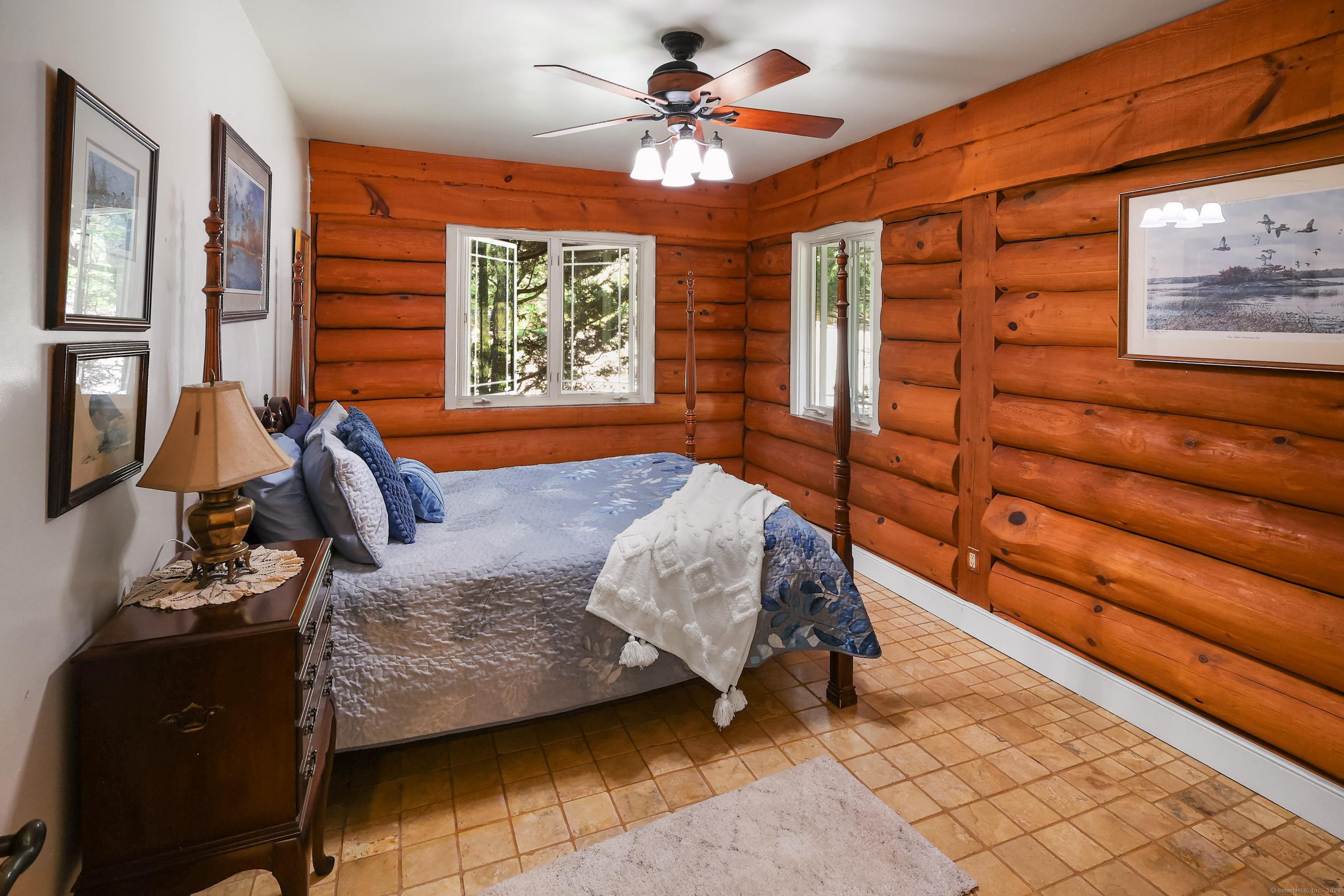 Woodstock, Connecticut 06281, United States, 3 Bedrooms Bedrooms, ,3 BathroomsBathrooms,Residential,Active,165238