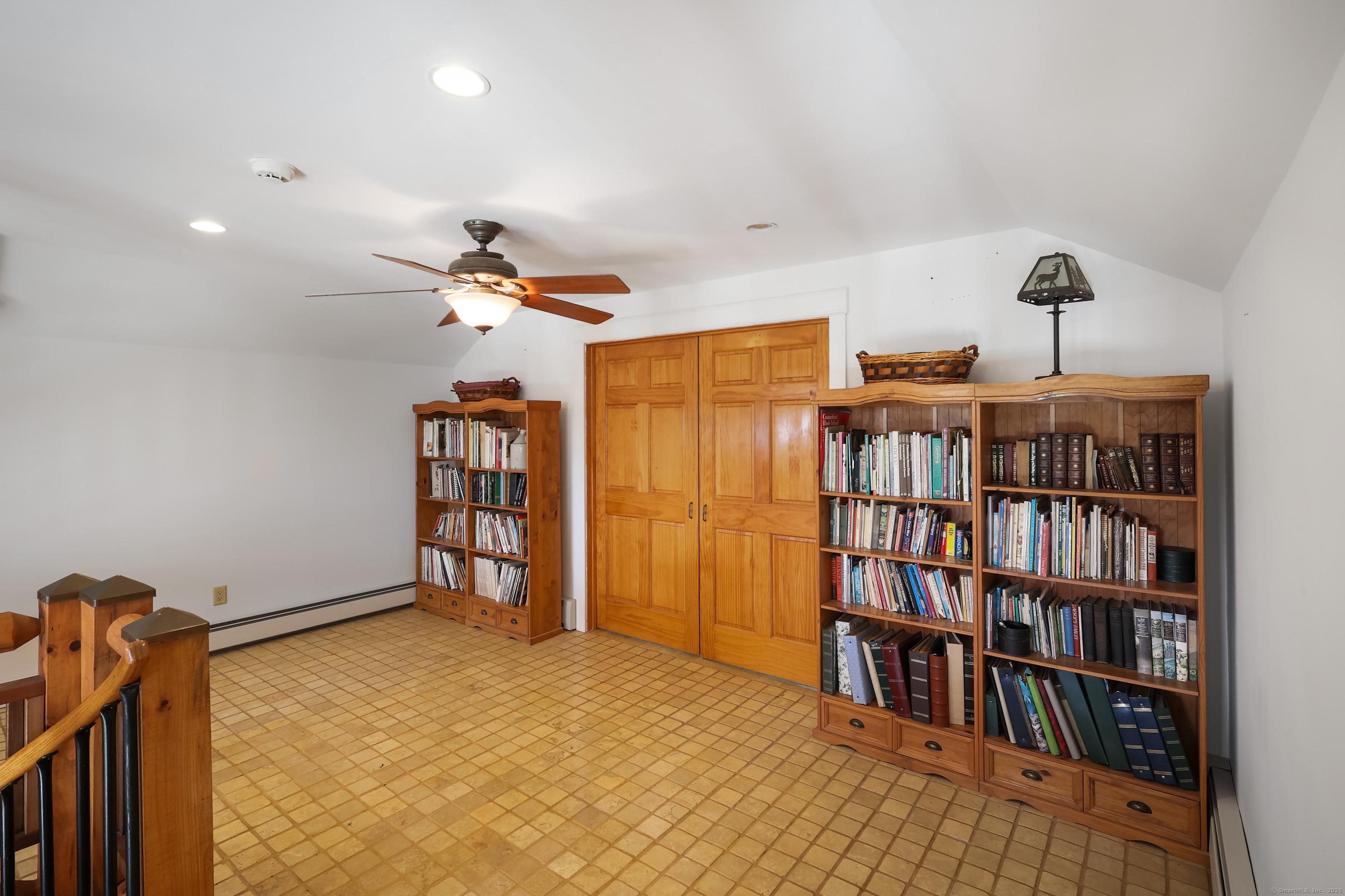 Woodstock, Connecticut 06281, United States, 3 Bedrooms Bedrooms, ,3 BathroomsBathrooms,Residential,Active,165238