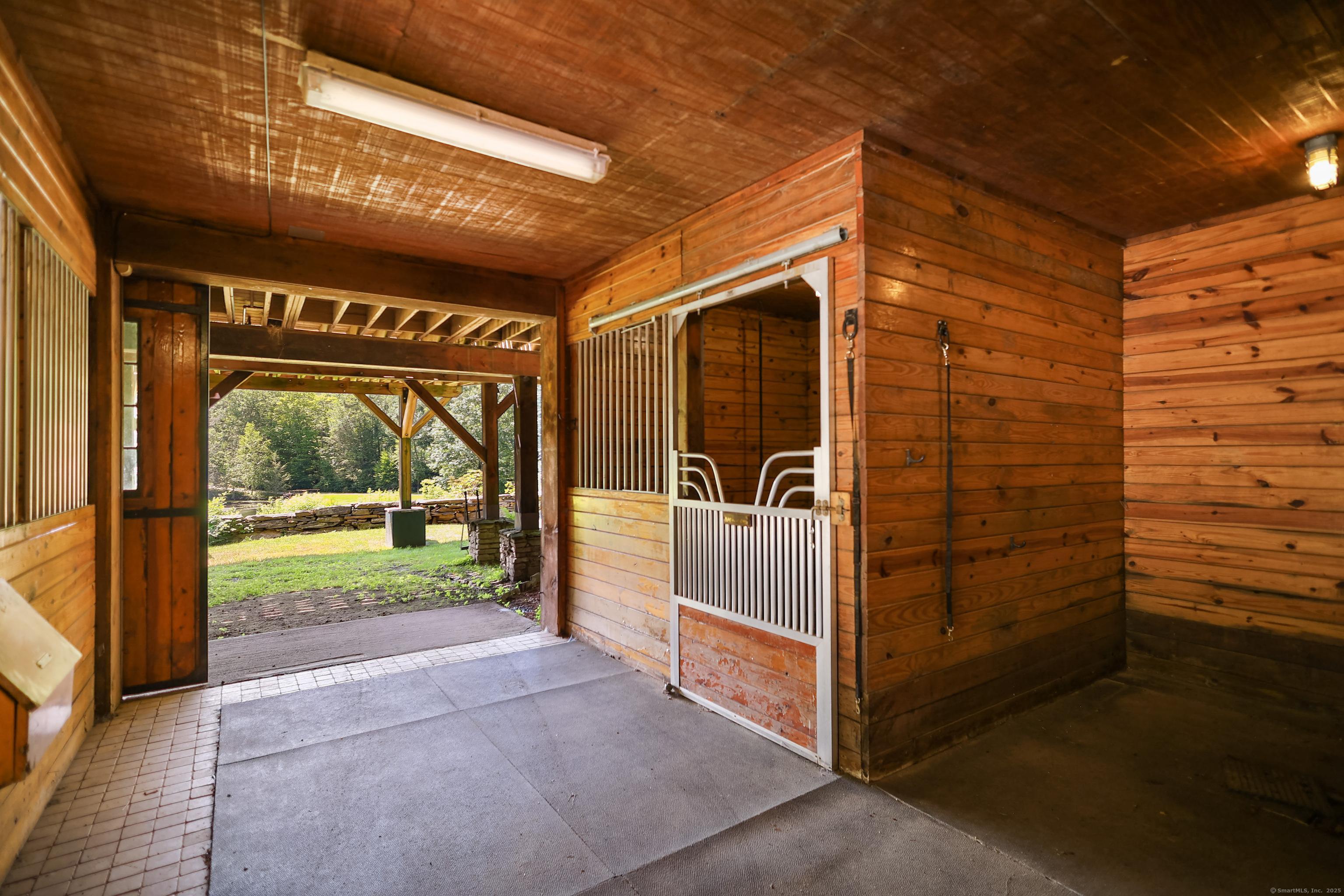 Woodstock, Connecticut 06281, United States, 3 Bedrooms Bedrooms, ,3 BathroomsBathrooms,Residential,Active,165238