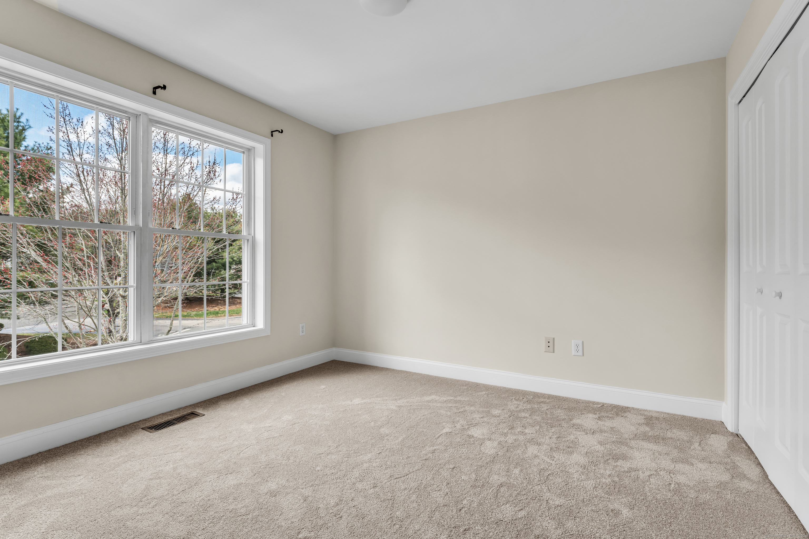 15 Freedom Way #92, East Lyme, Connecticut image 17