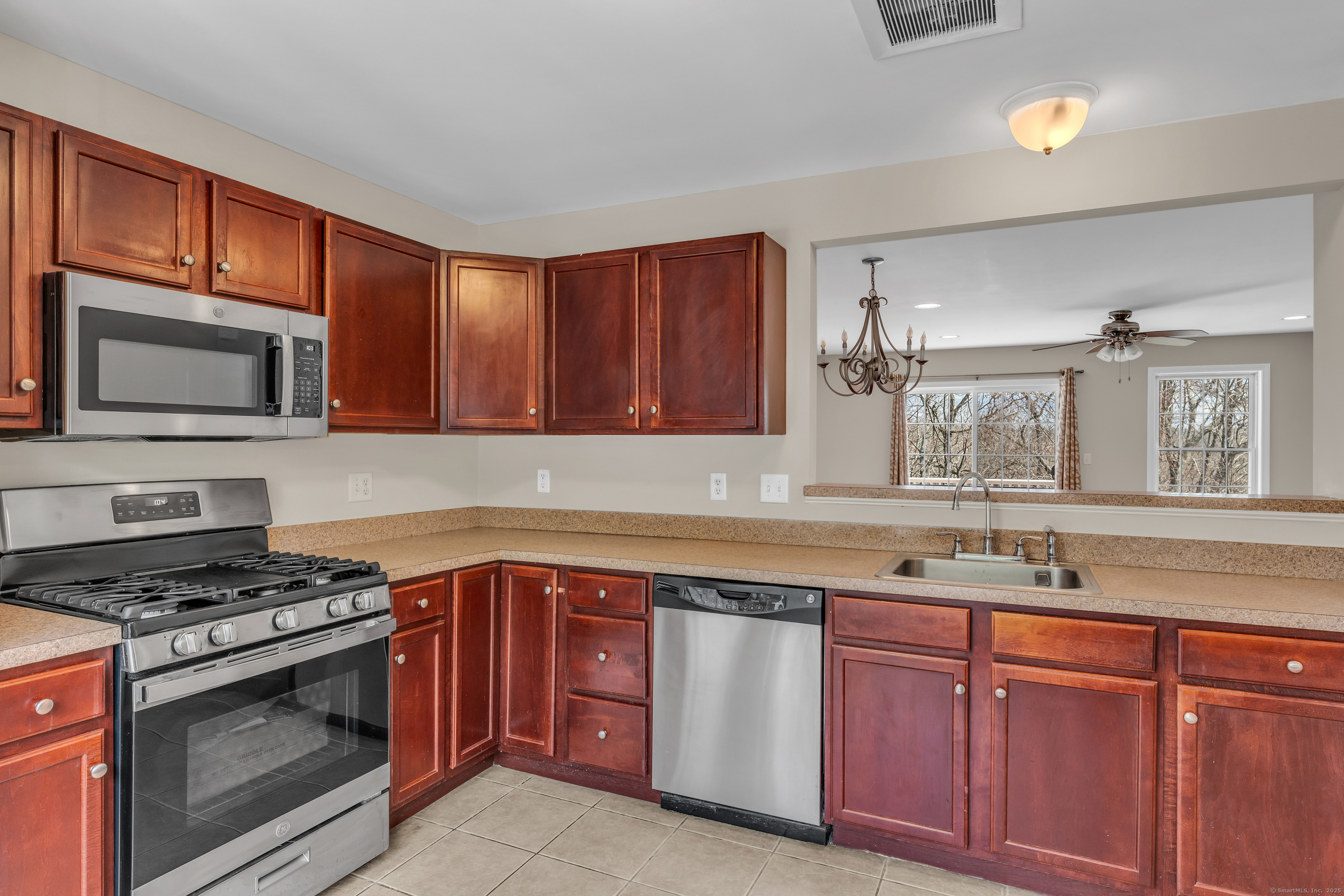 15 Freedom Way #92, East Lyme, Connecticut image 4