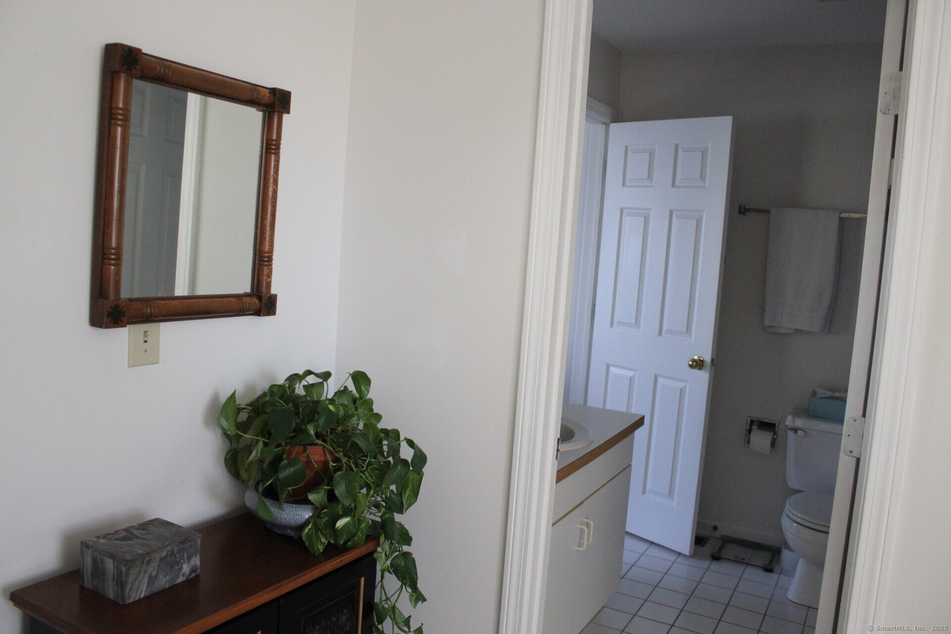 2390 State Street #APT 1F, Hamden, Connecticut image 7