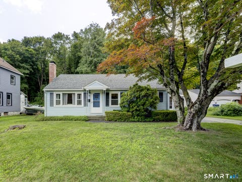 Homes For Sale - 512 Pleasant Street<br/> Windham, CT 06226