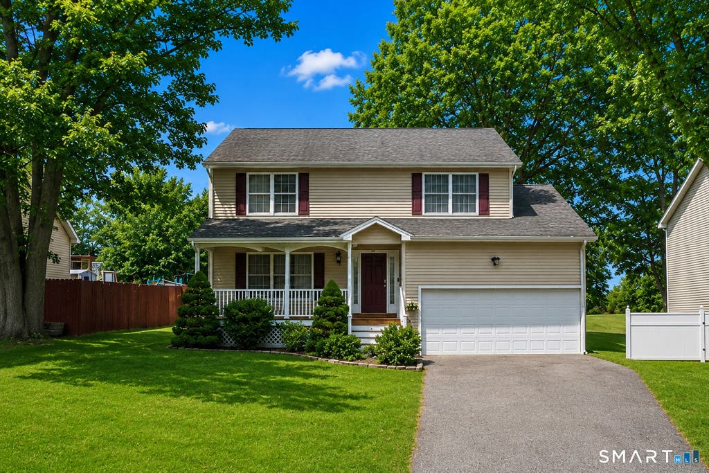 Photo of 72 Broadmere Road, Stratford, CT 06614 (MLS # 24199554)