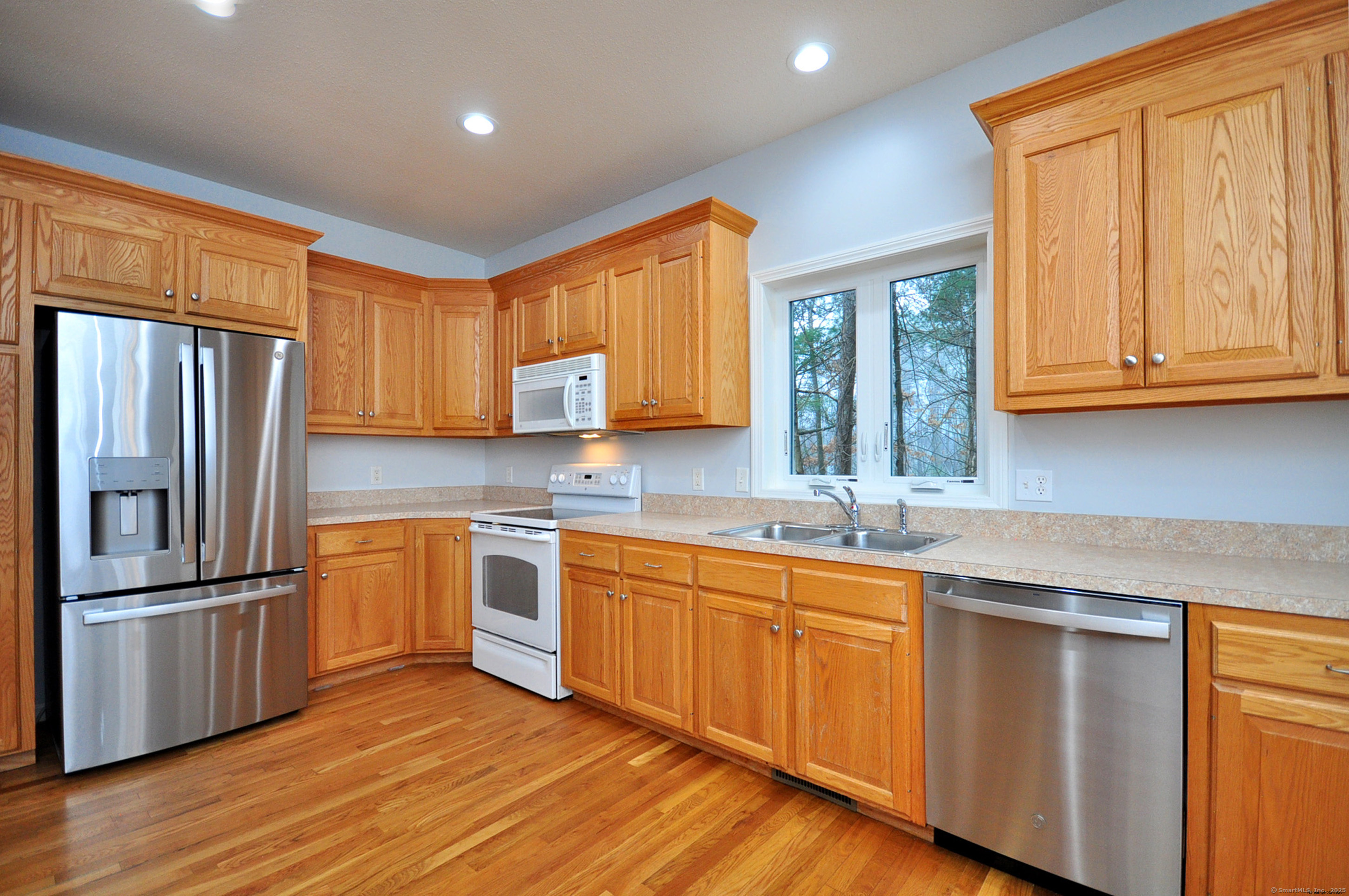 6 River Town Road, Windsor, Connecticut image 9