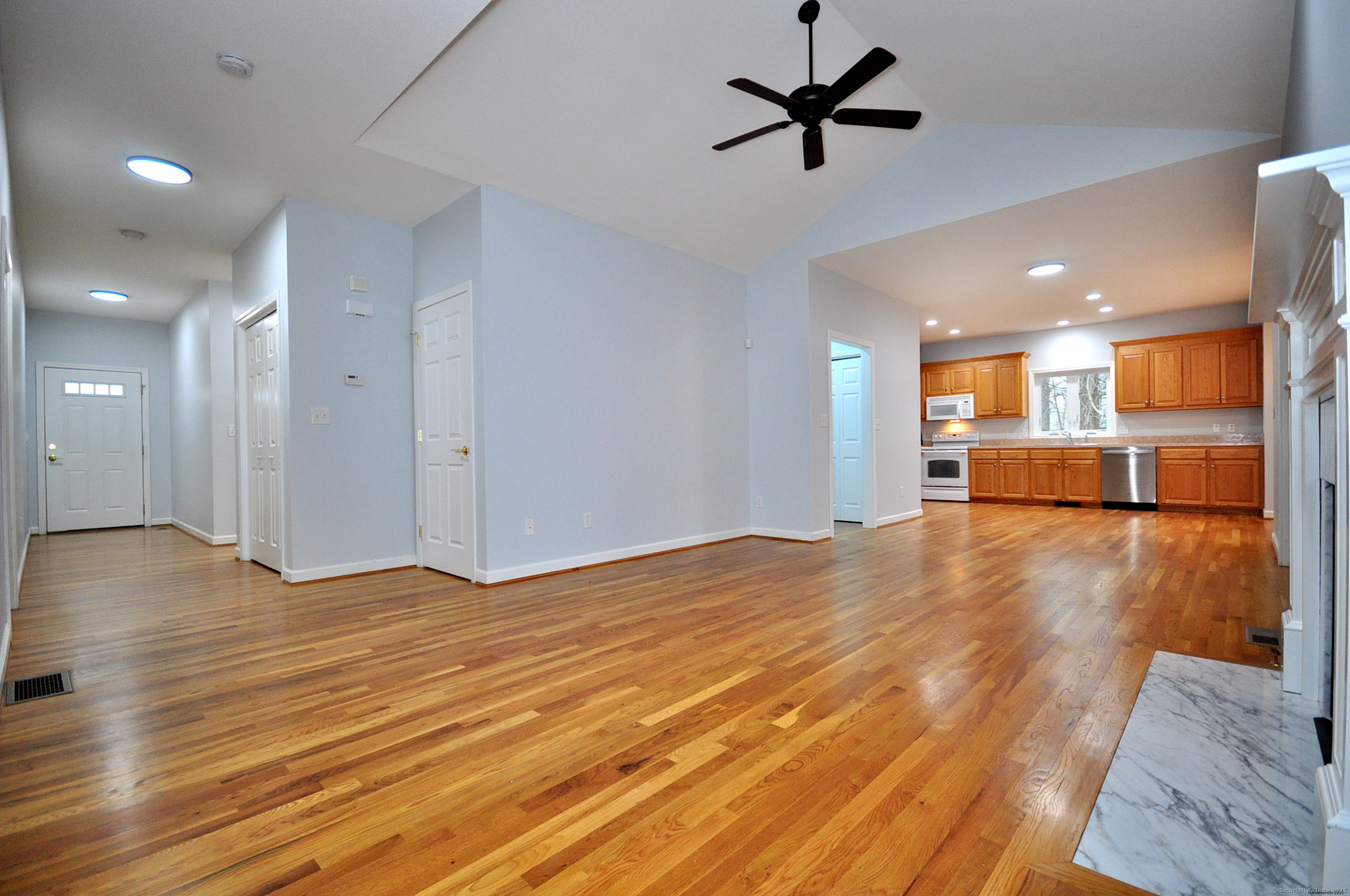 6 River Town Road, Windsor, Connecticut image 5
