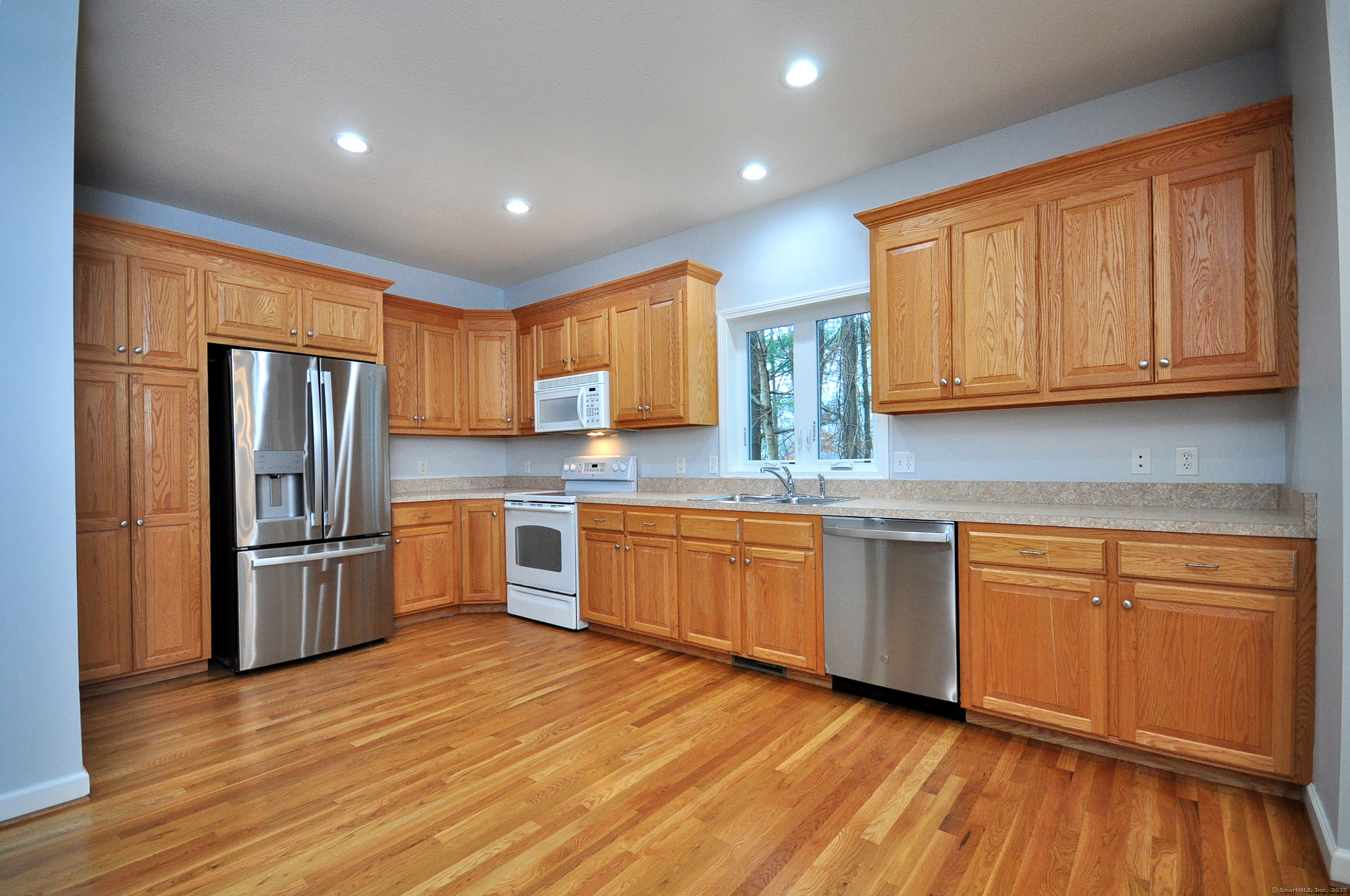 6 River Town Road, Windsor, Connecticut image 8