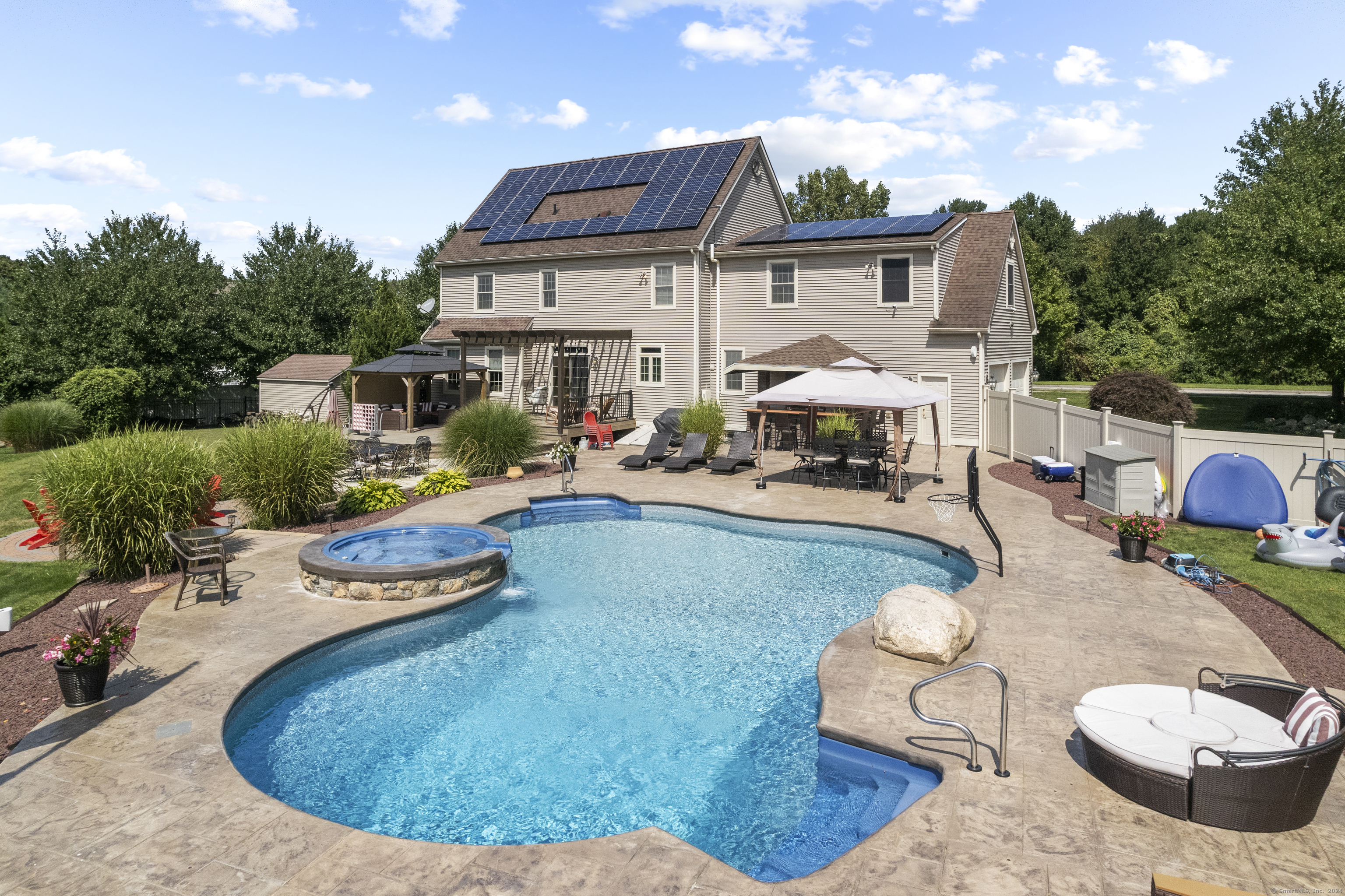 View Ledyard, CT 06339 house