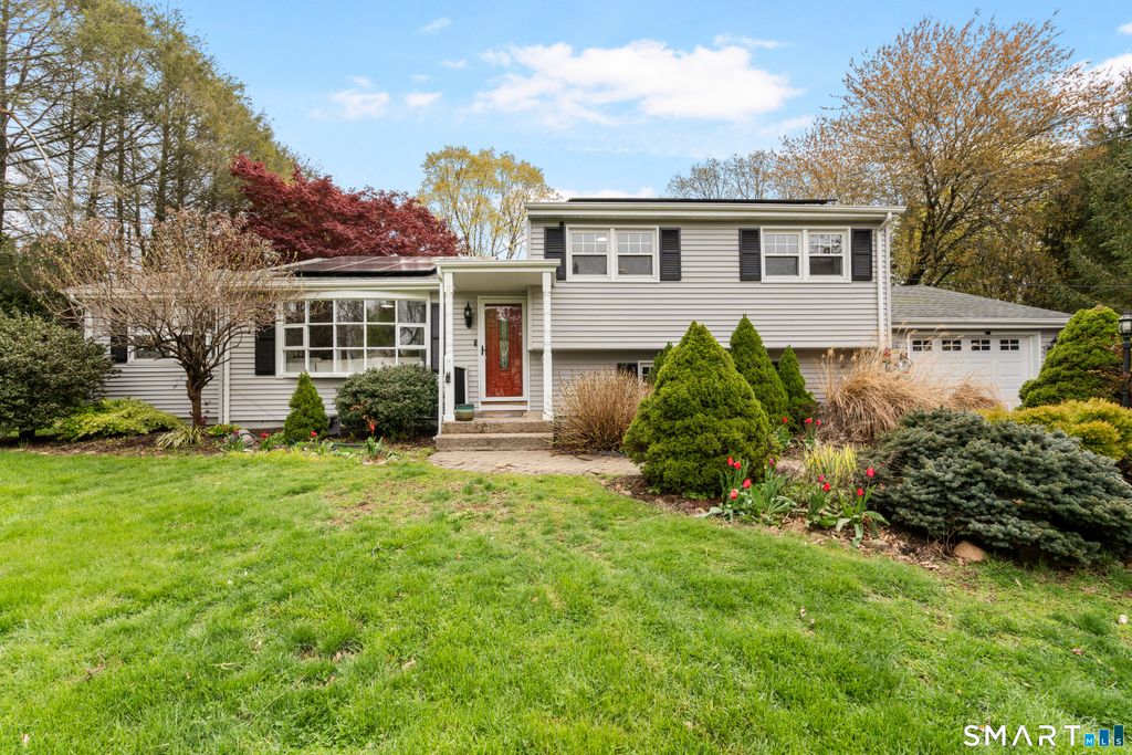 Photo of 18 Turner Drive, North Haven, CT 06473 (MLS # 24171123)