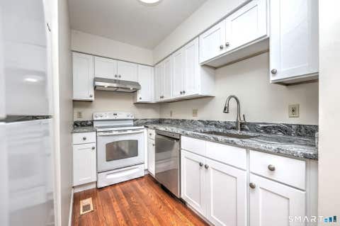Tiny photo for 1423 Quinnipiac Avenue #302, New Haven, CT 06513 (MLS # 24199063)