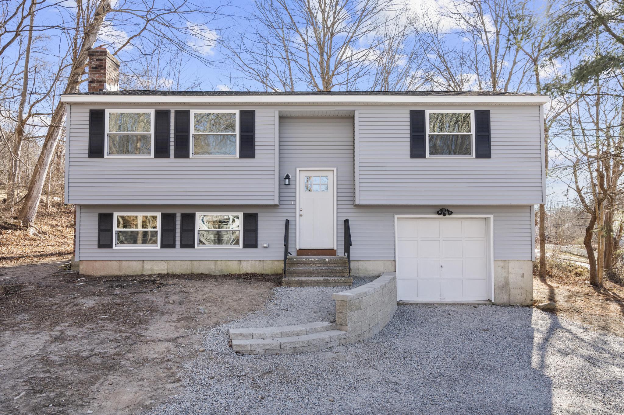 Property for Sale at Partridge Lane, Clinton, Connecticut - Bedrooms: 2 
Bathrooms: 2 
Rooms: 5  - $449,000