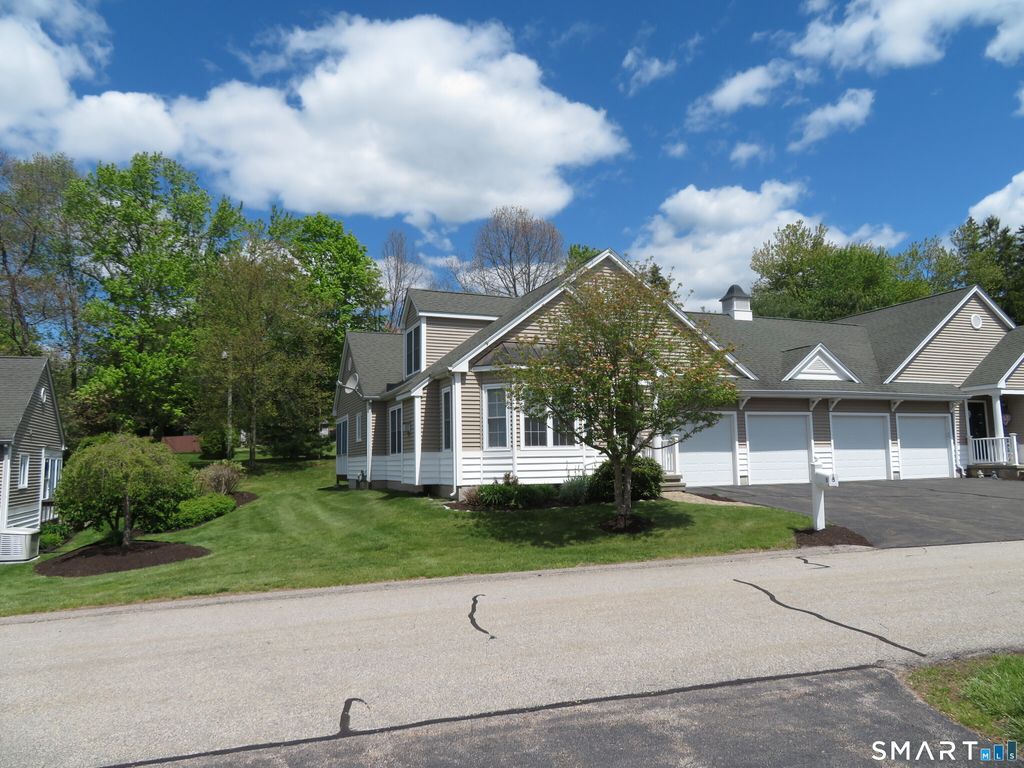 Photo of 5 Lantern Lane #5, Vernon, CT 06066 (MLS # 24174632)