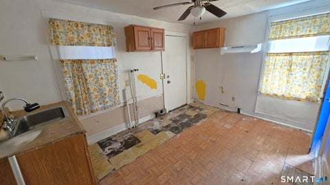 Tiny photo for 162 Cleveland Avenue, Hartford, CT 06120 (MLS # 24206979)