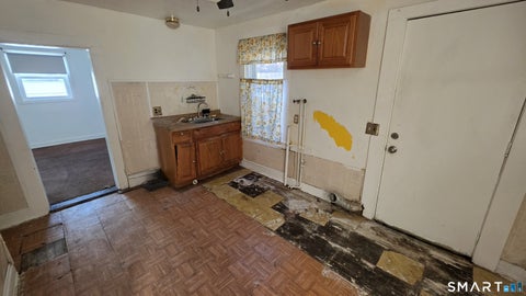 Tiny photo for 162 Cleveland Avenue, Hartford, CT 06120 (MLS # 24206979)