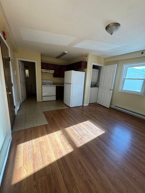 Photo of 422 Main Street #5, East Haven, CT 06512 (MLS # 24138597)