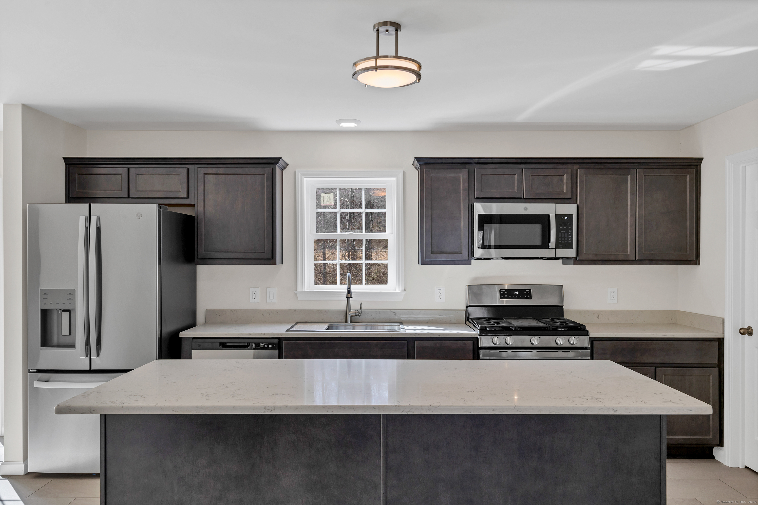 246 Simpson Lane, Montville, Connecticut image 8