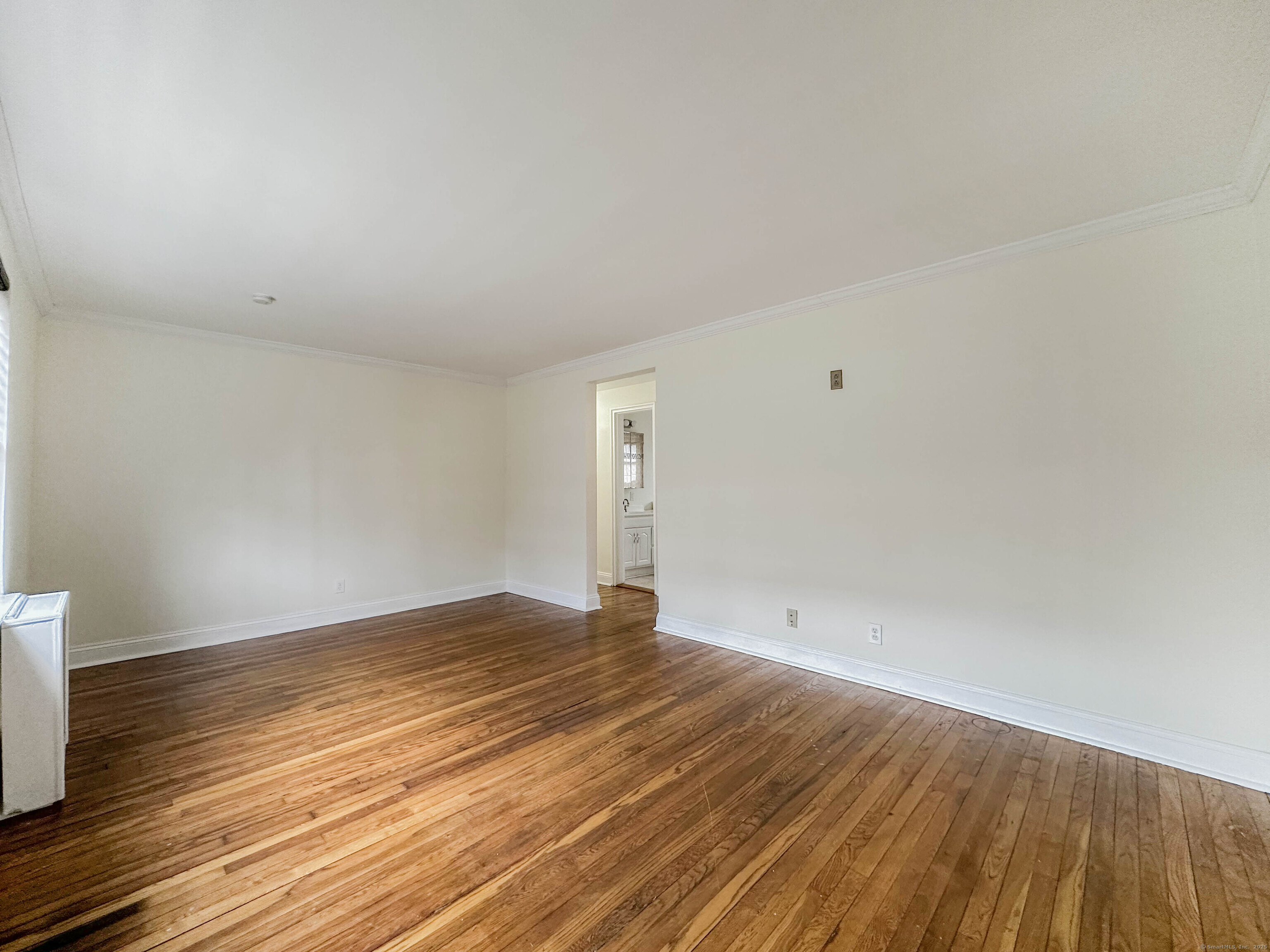 Rental Property at Seaton Road, Stamford, Connecticut - Bedrooms: 2 
Bathrooms: 1 
Rooms: 2  - $2,500 MO.