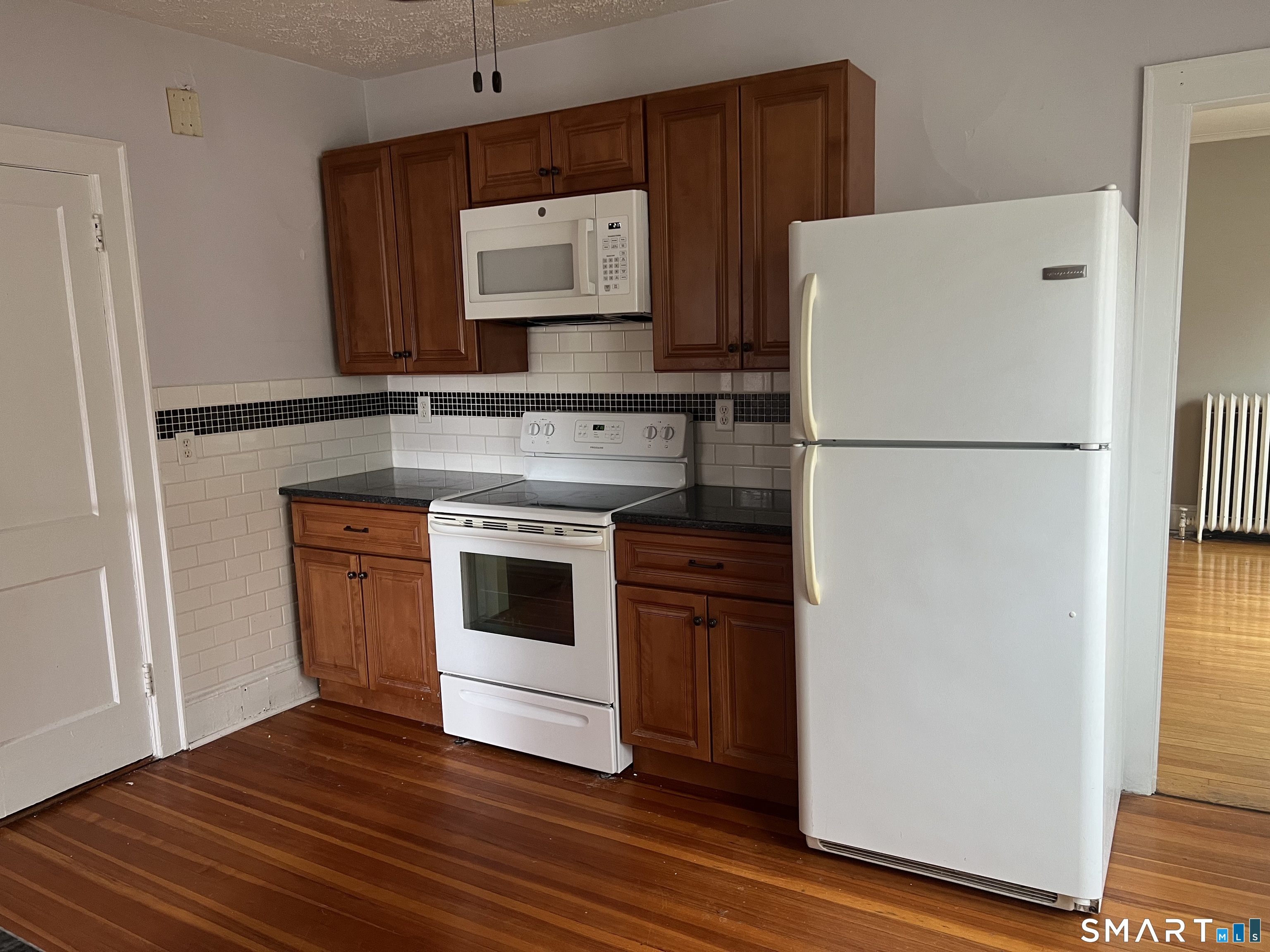 493-495 PROSPECT Avenue